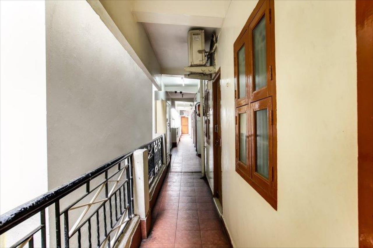 Sjs Guest House by OYO Rooms