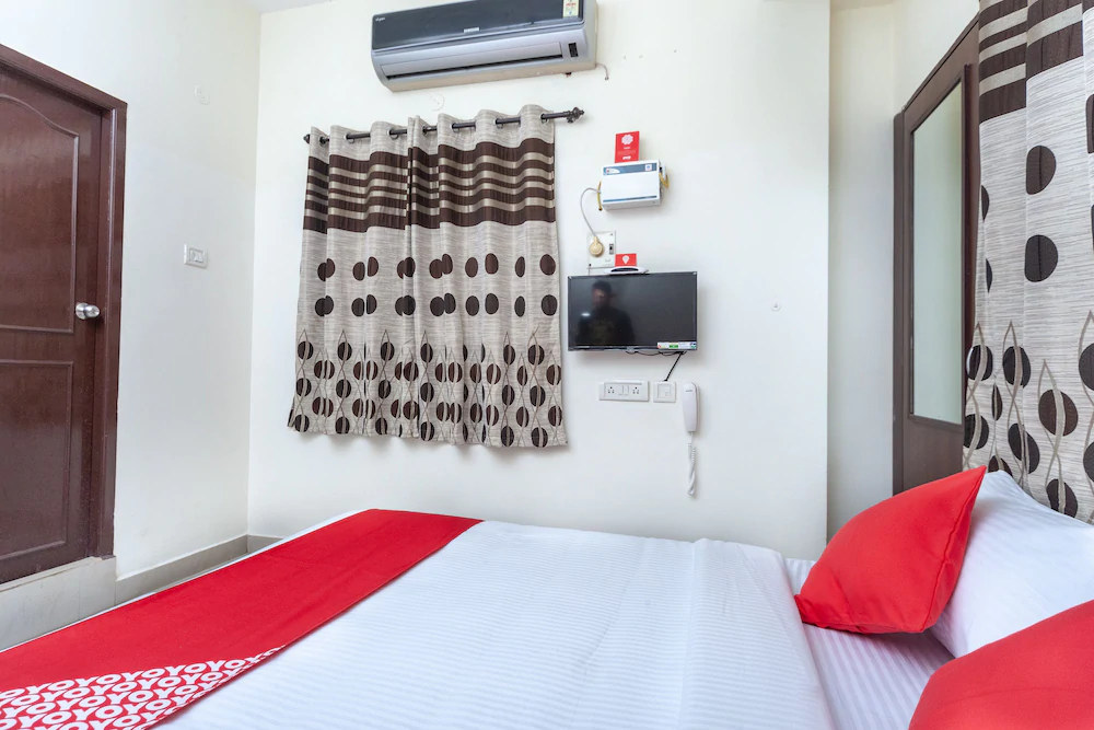 Skye Service Apartments By OYO Rooms