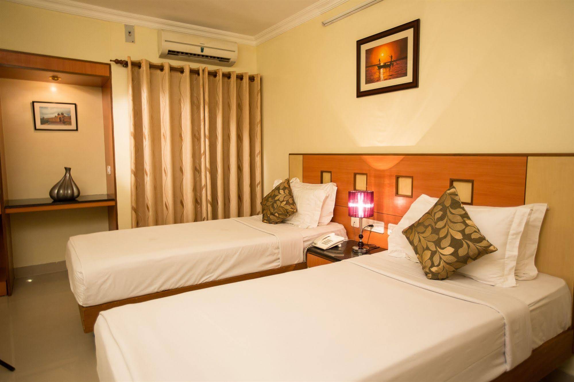 TazKamar Inn