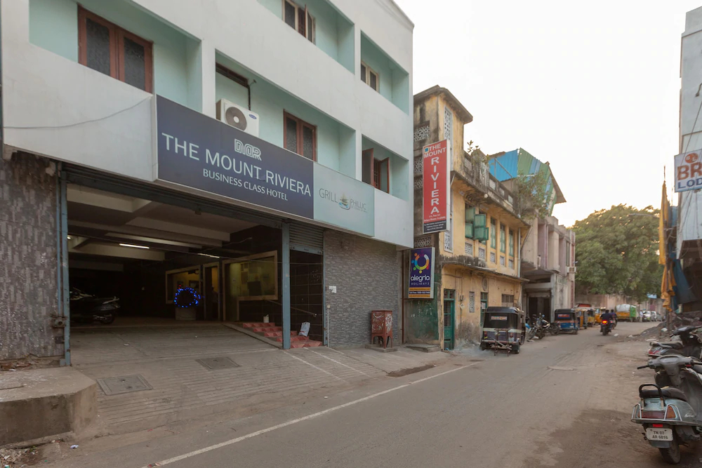 The Mount Riviera Hotel by OYO Rooms