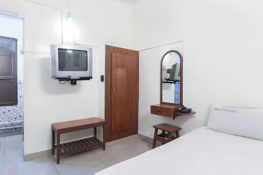 Hotel Akil Towers by OYO Rooms