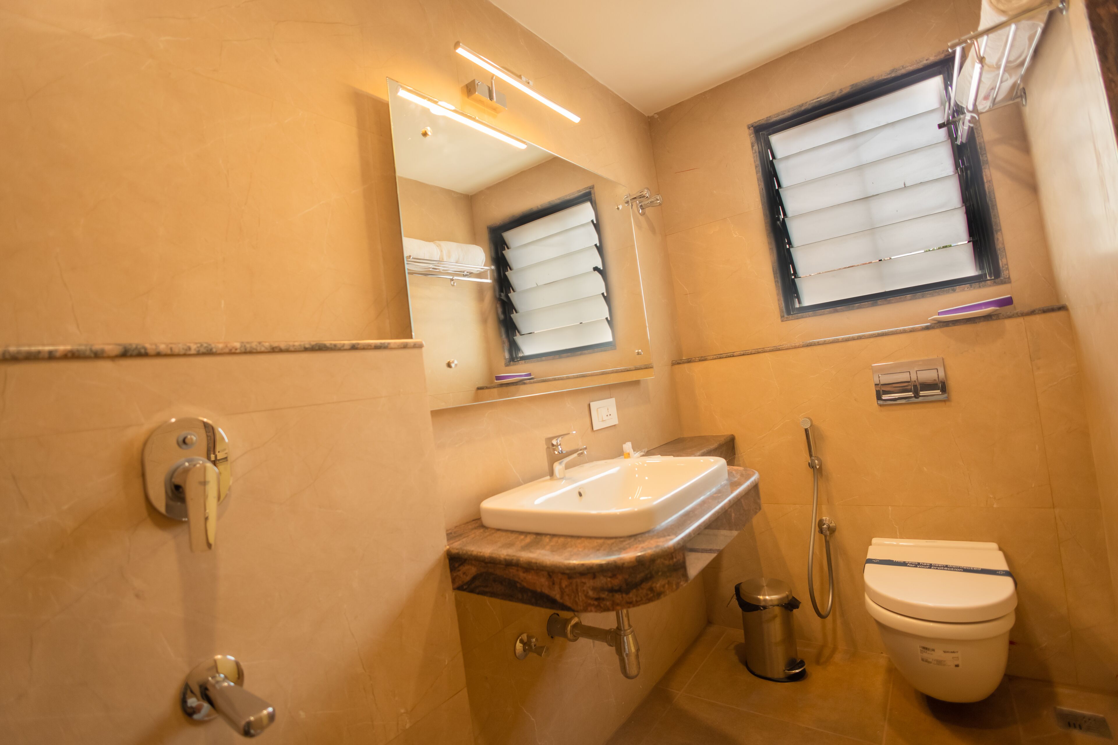Hotel Grand Sabarees