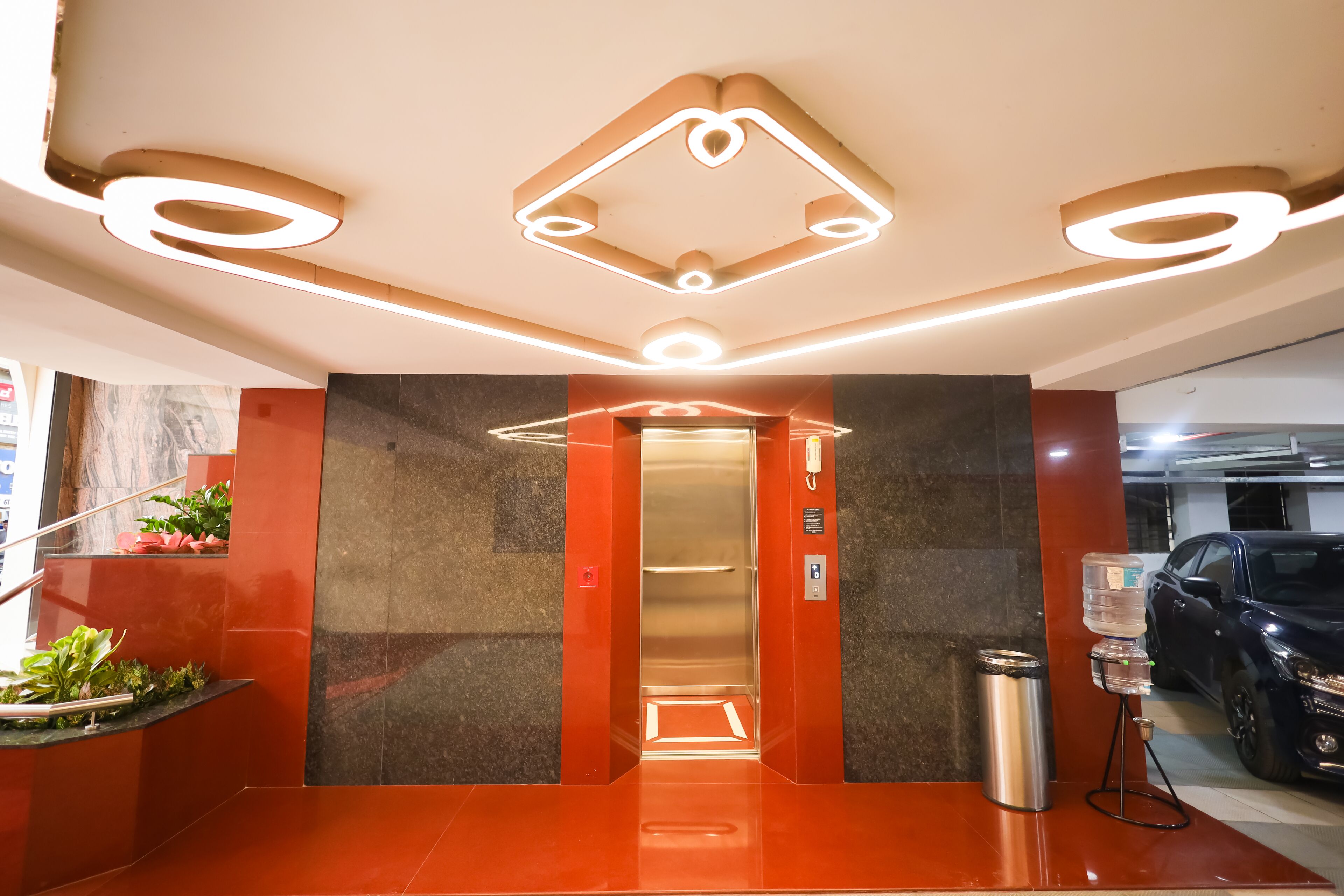 Hotel Grand Sabarees