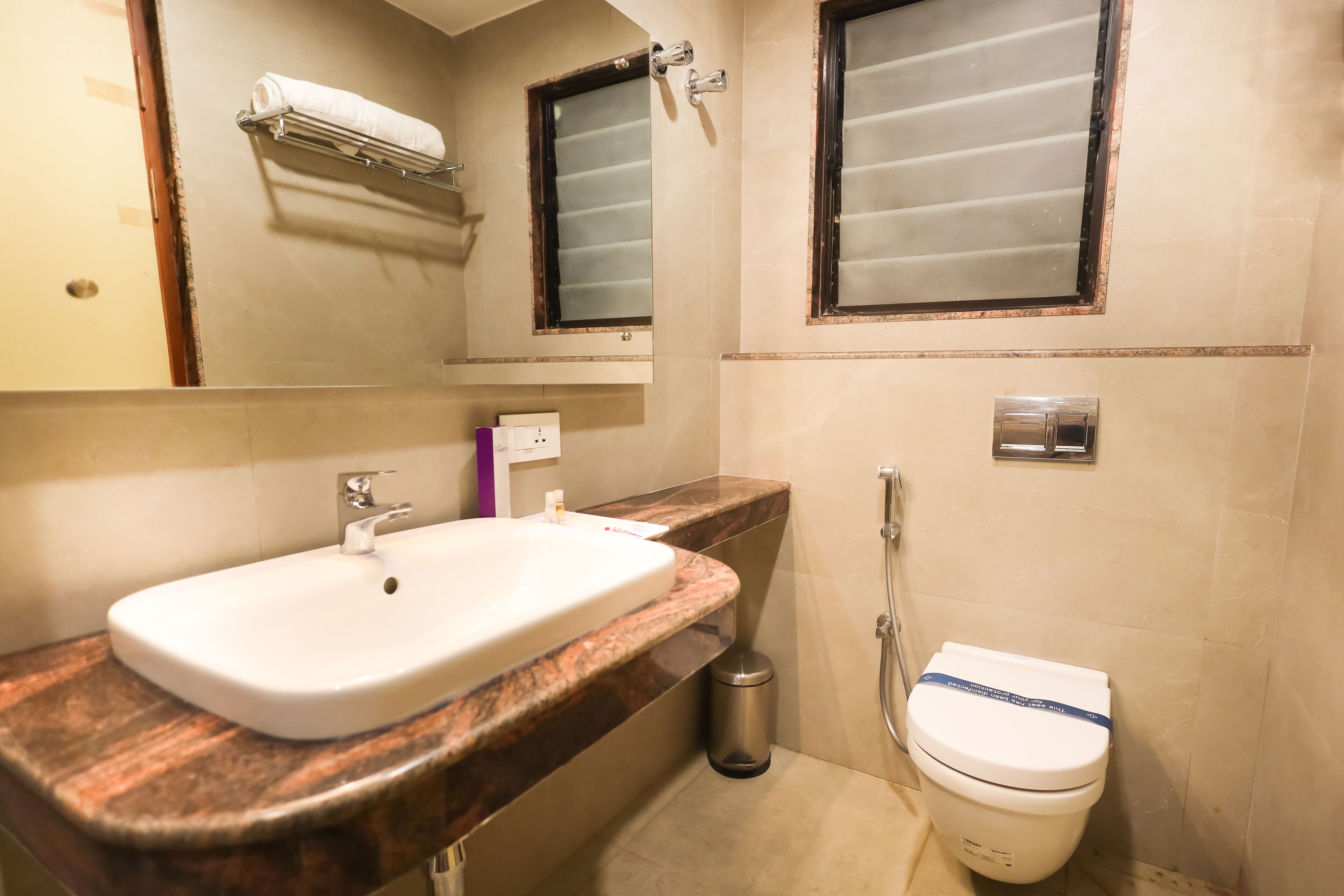 Hotel Grand Sabarees