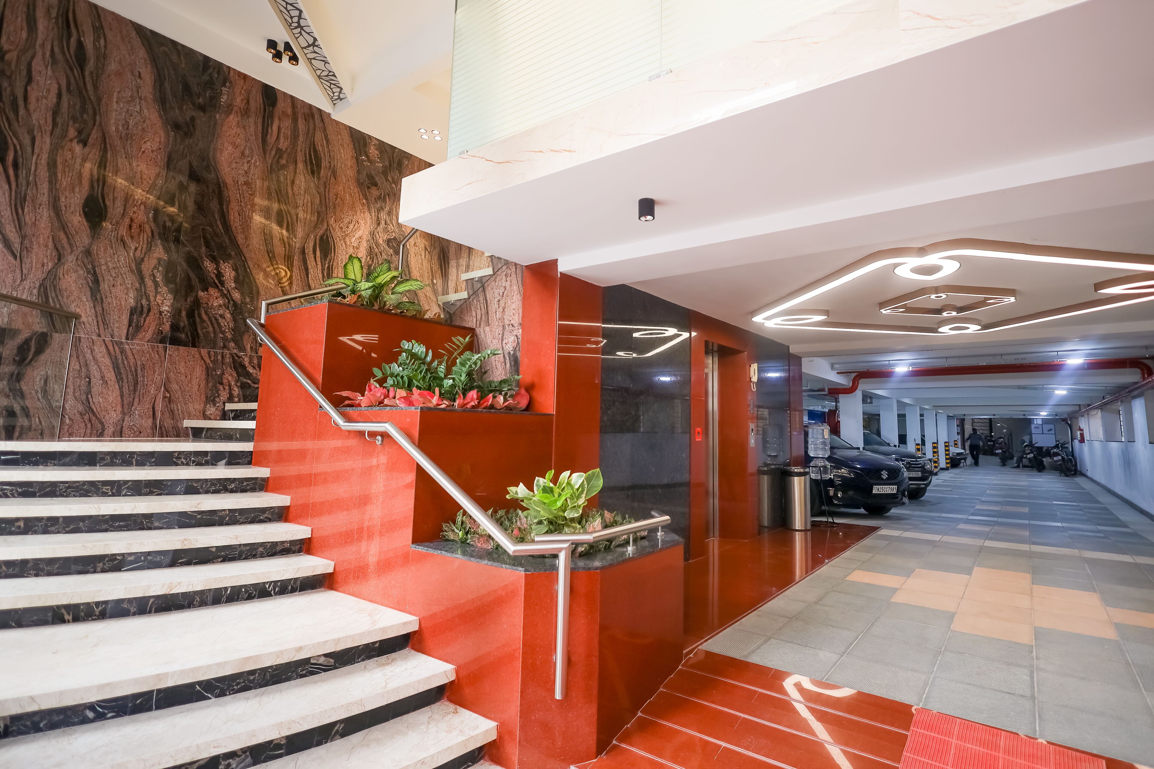 Hotel Grand Sabarees