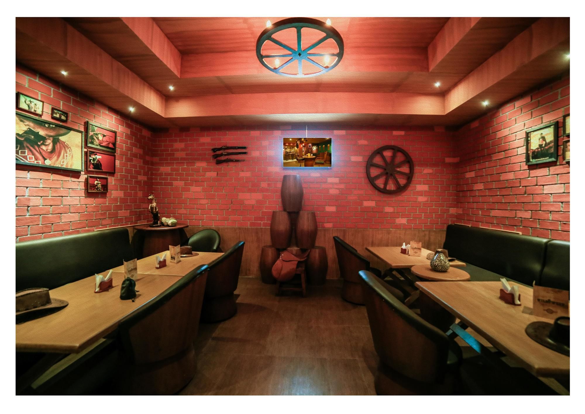 Poppys Hotel Madurai