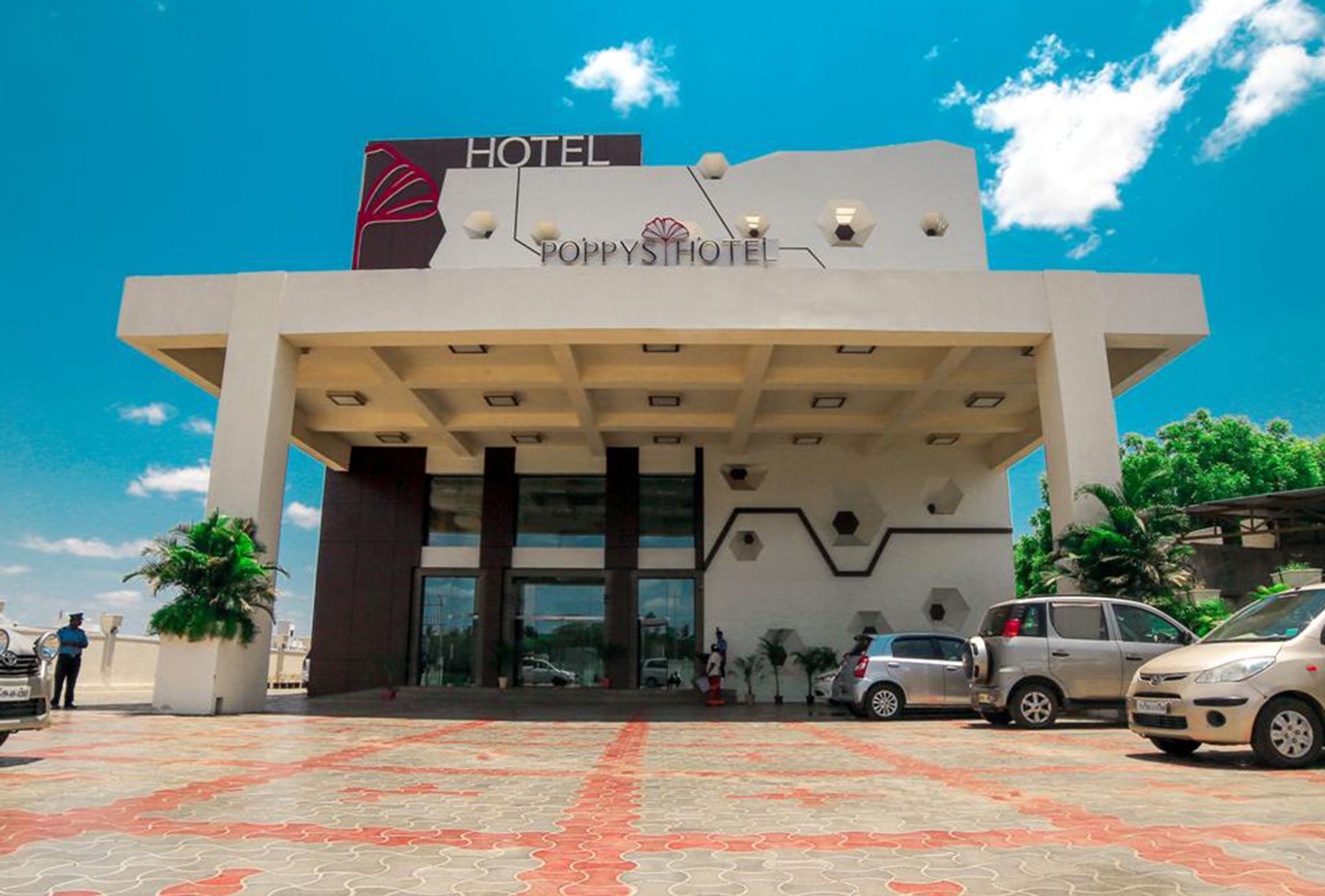 Poppys Hotel Madurai