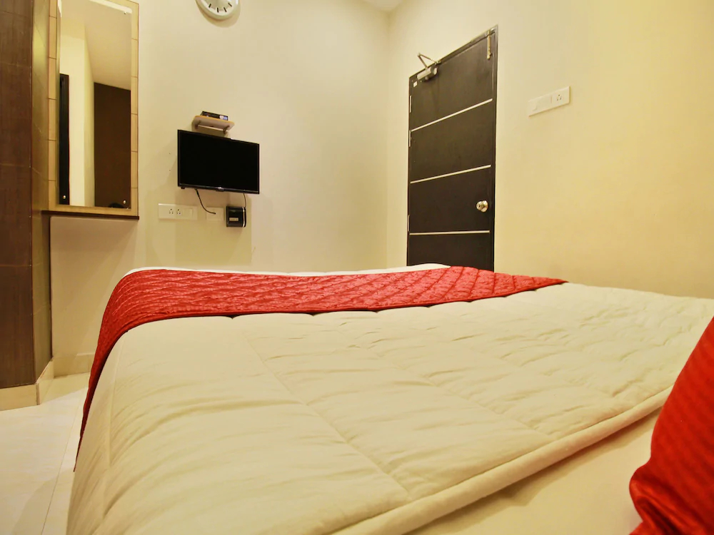 Sathya Lodge By OYO Rooms