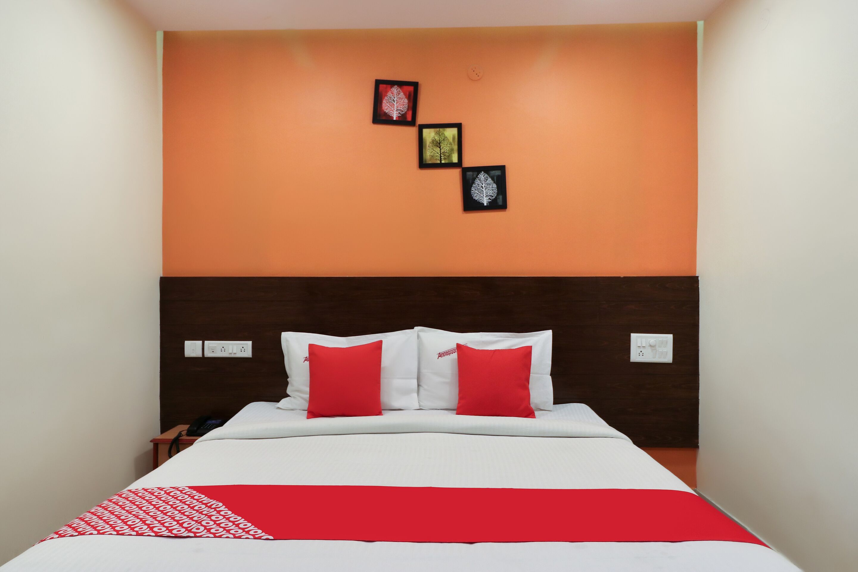 Sri Annapoorna Towers by OYO Rooms