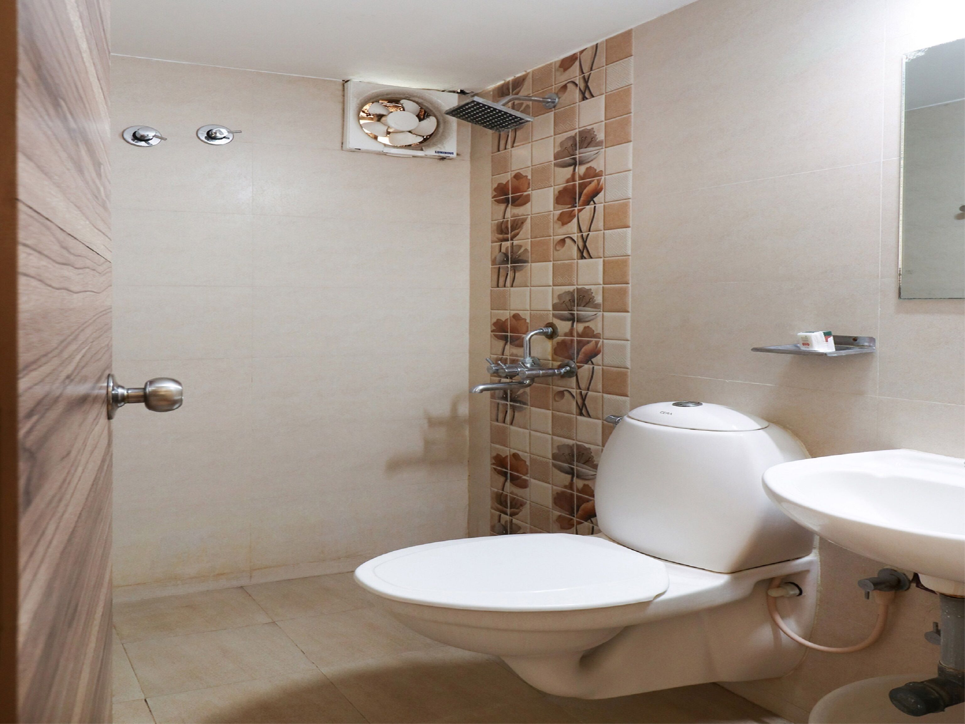 Sri Annapoorna Towers by OYO Rooms