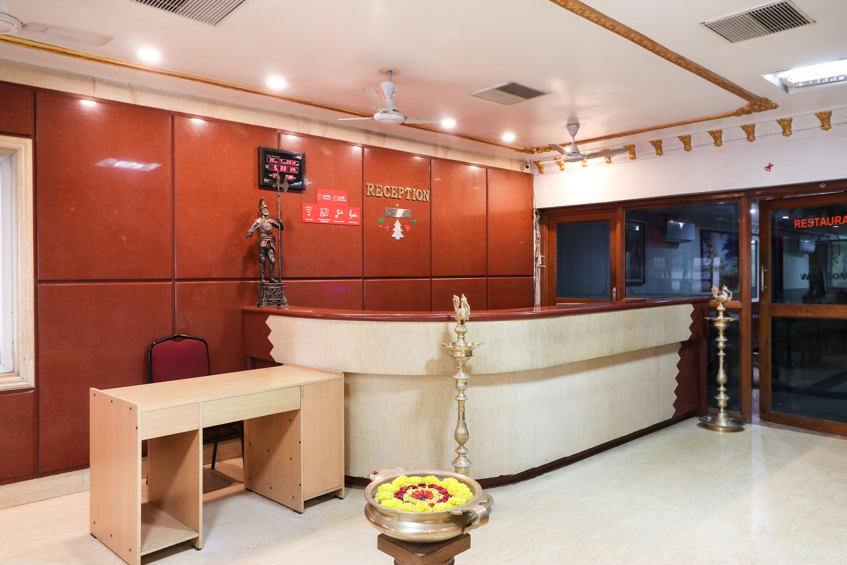 Sri Annapoorna Towers by OYO Rooms