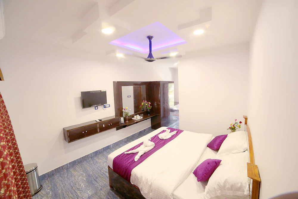 Sathvika Hotels