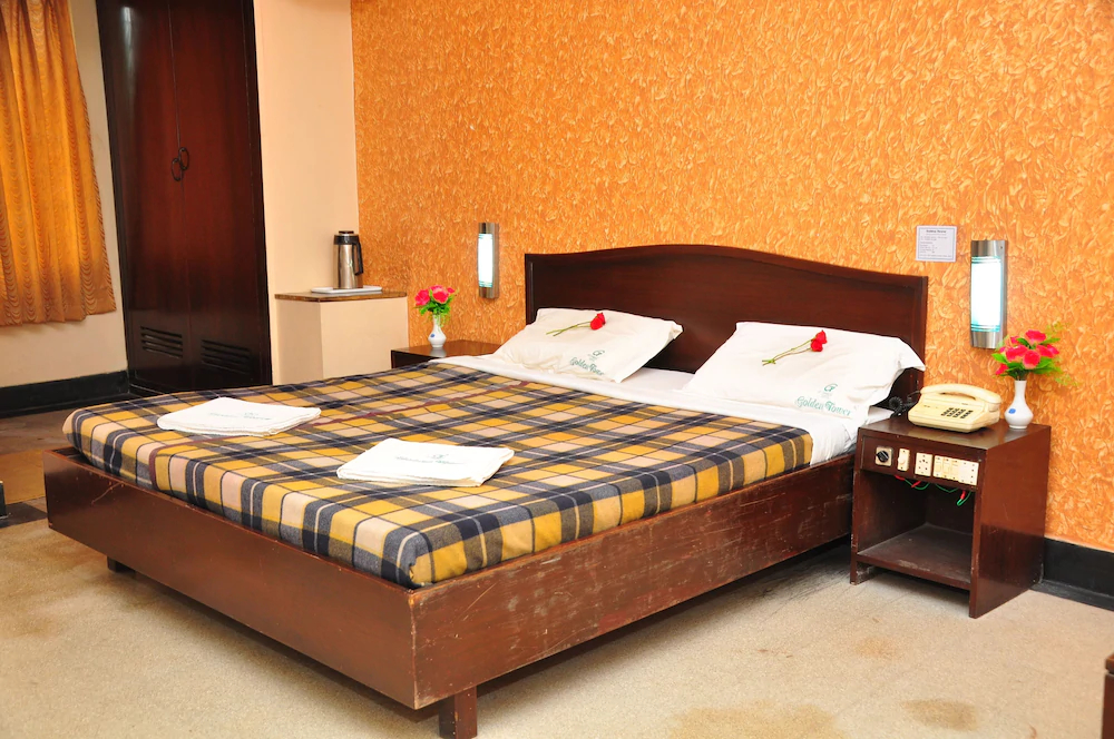 Hotel Golden Tower