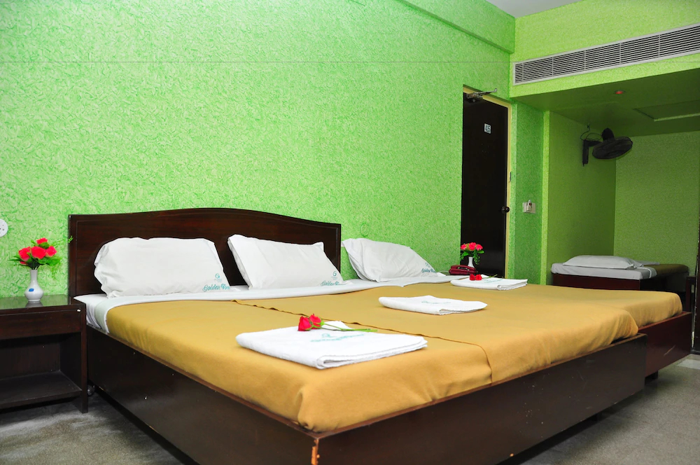 Hotel Golden Tower