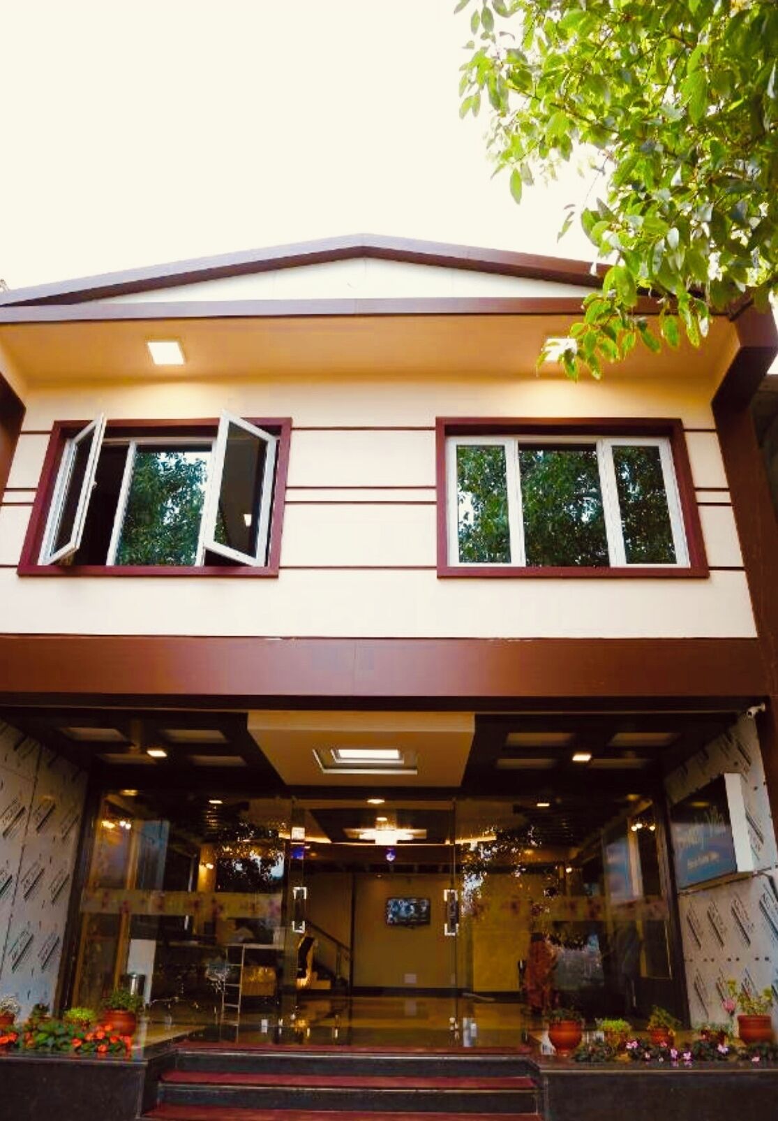 Beverly Villa