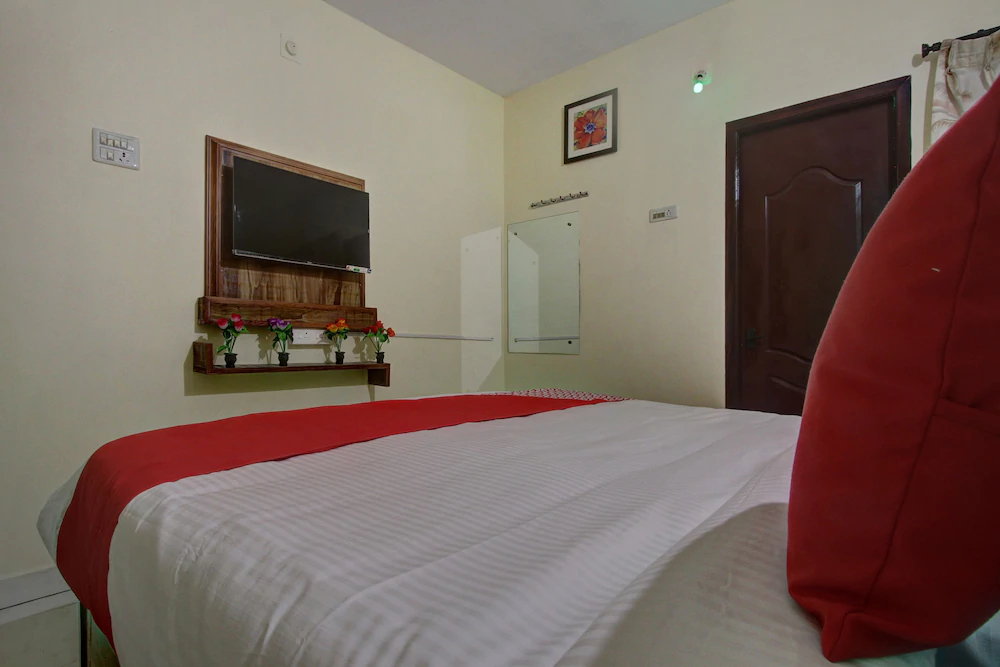 GV Residency by OYO Rooms