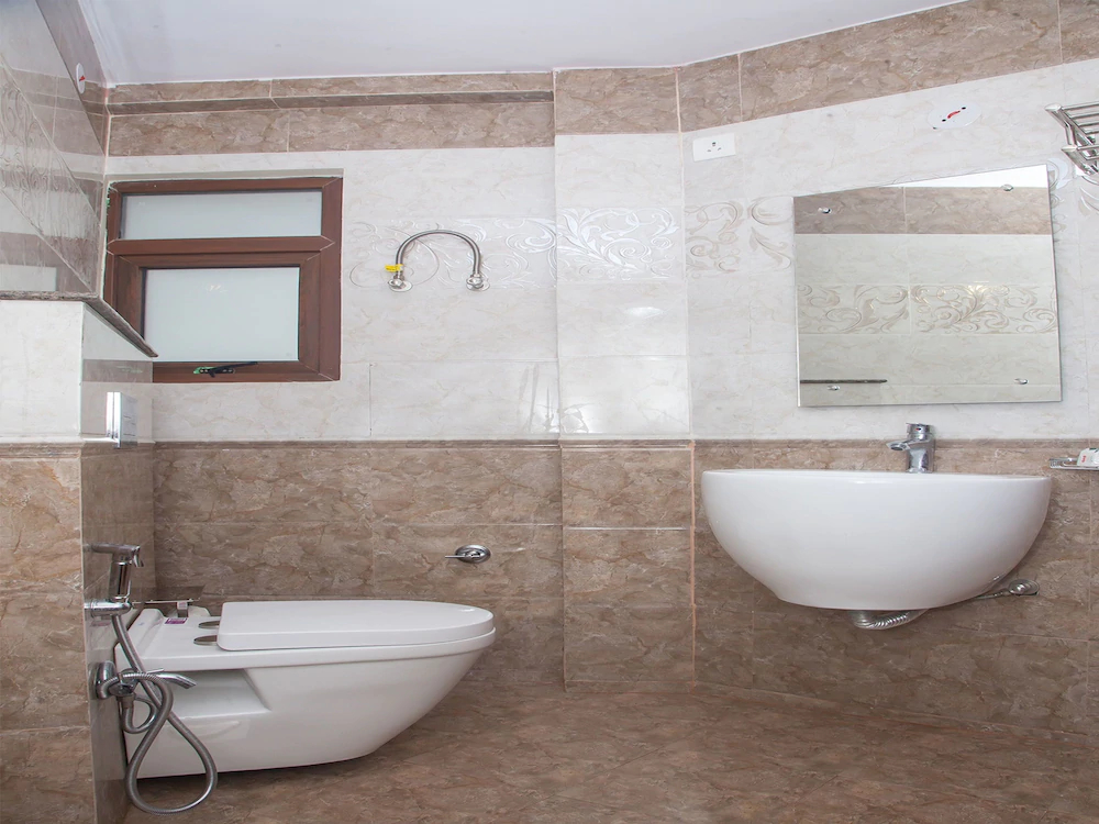 Hillcrest Metro by OYO Rooms