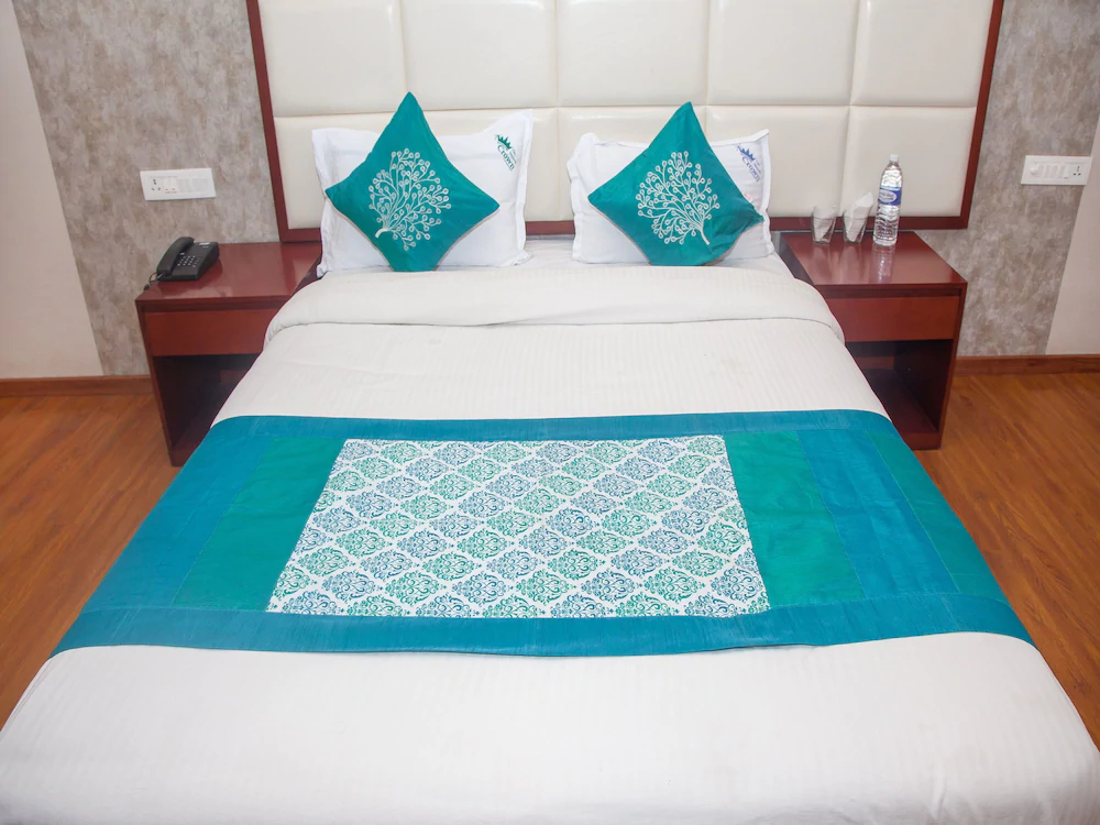 Hillcrest Metro by OYO Rooms