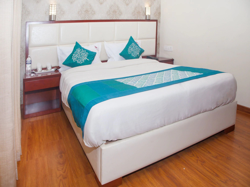 Hillcrest Metro by OYO Rooms