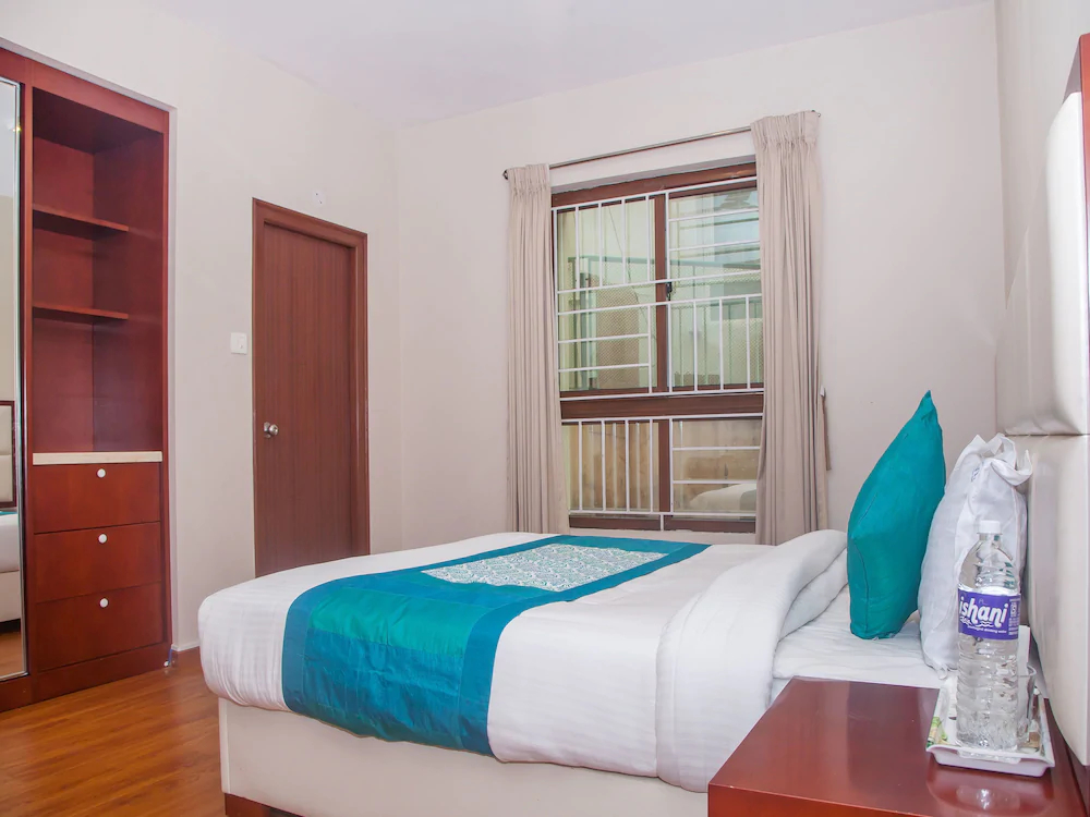 Hillcrest Metro by OYO Rooms