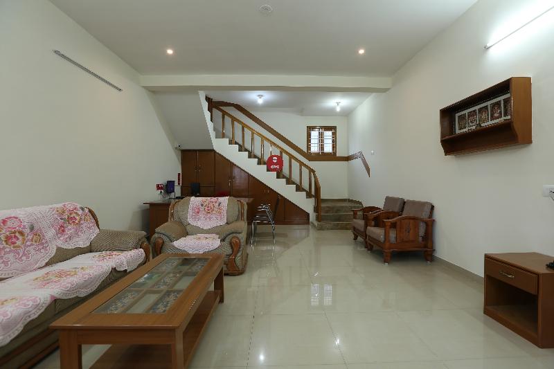 Lmf Paradise Private Limited by OYO Rooms