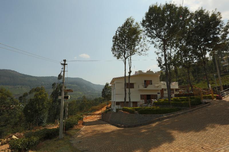 Lmf Paradise Private Limited by OYO Rooms