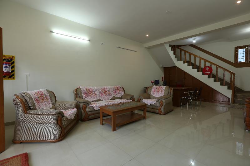 Lmf Paradise Private Limited by OYO Rooms
