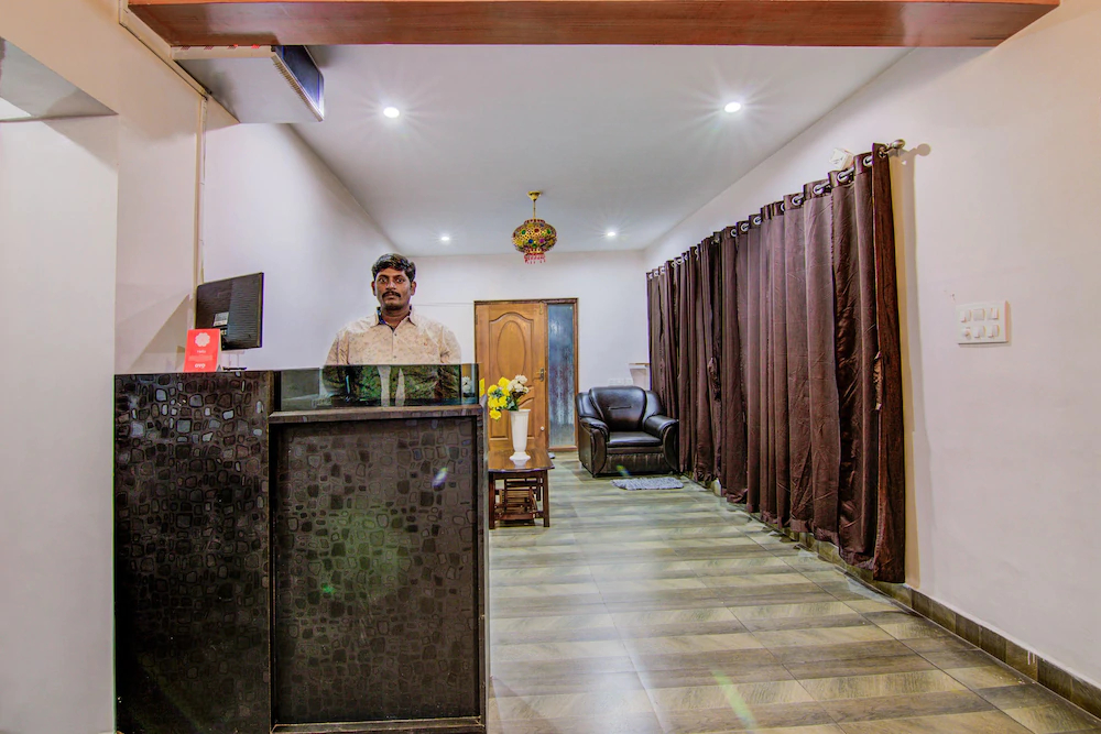 OYO 19397 Hotel All Season