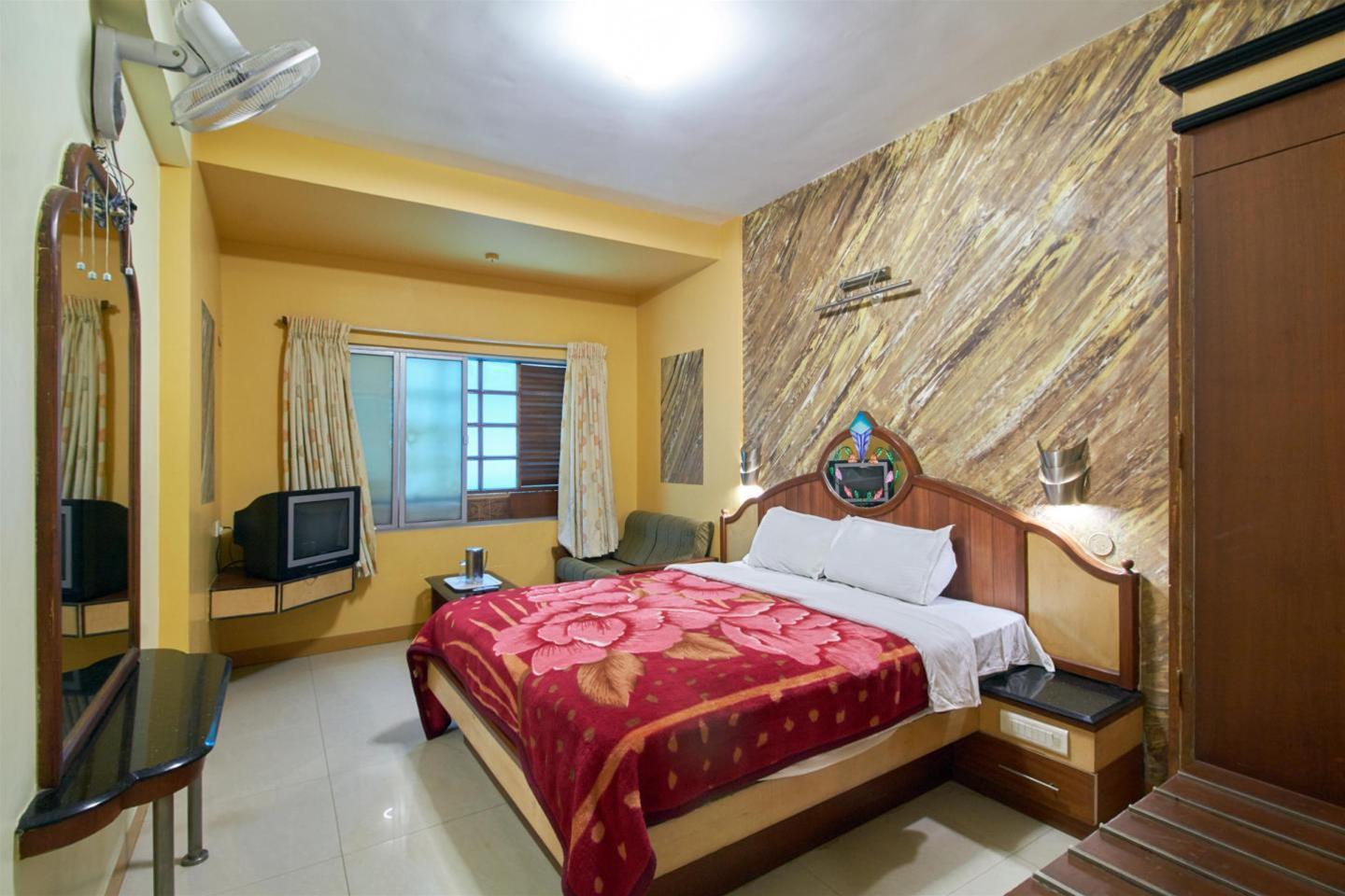 Hotel Sarkkar Palace