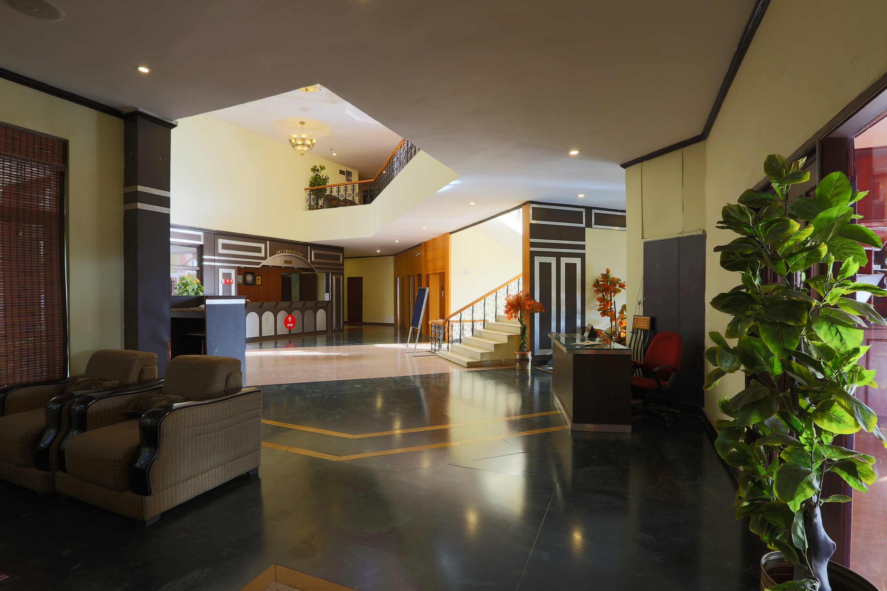 Sun Shine Grand by OYO Rooms