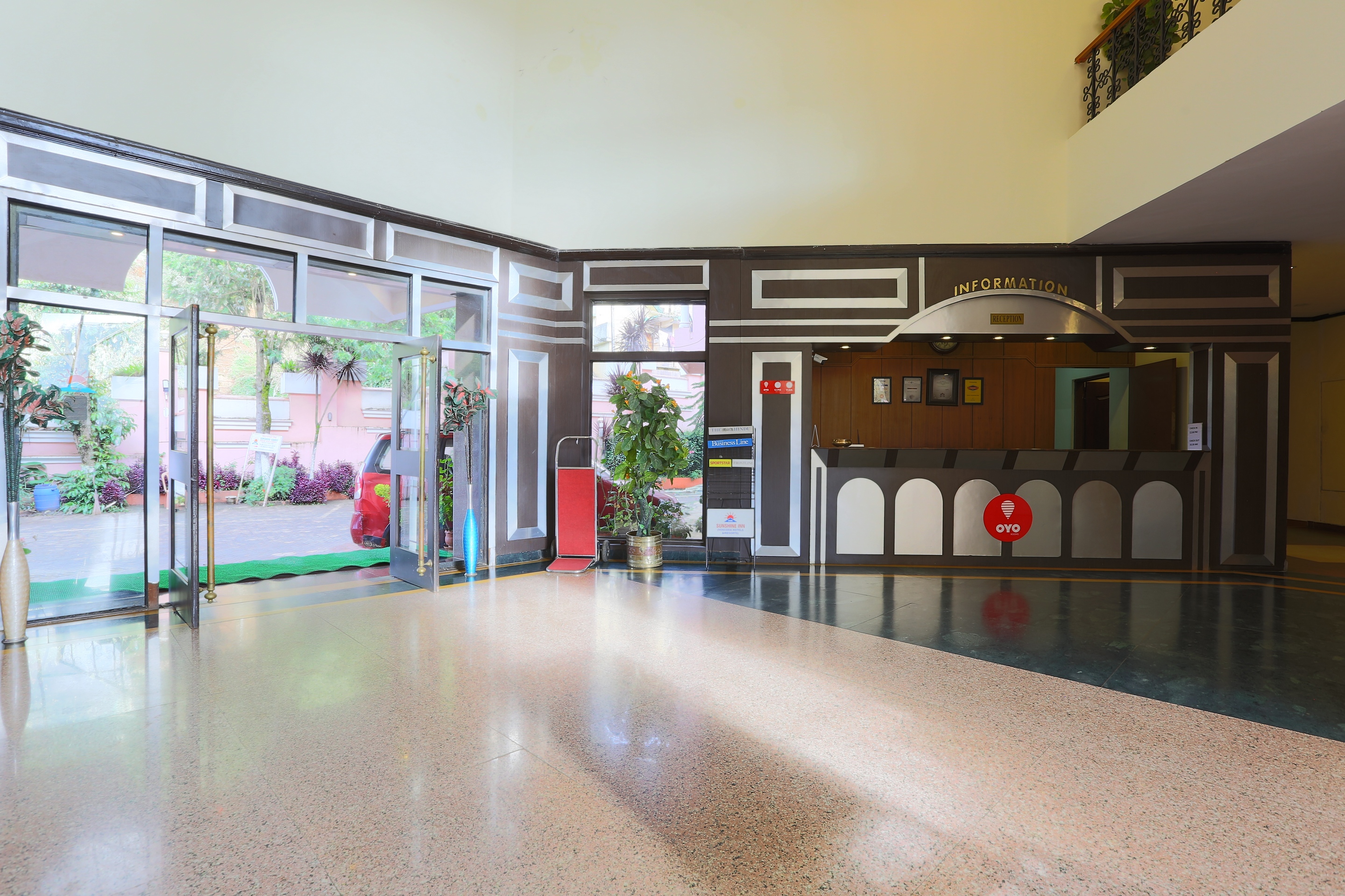 Sun Shine Grand by OYO Rooms