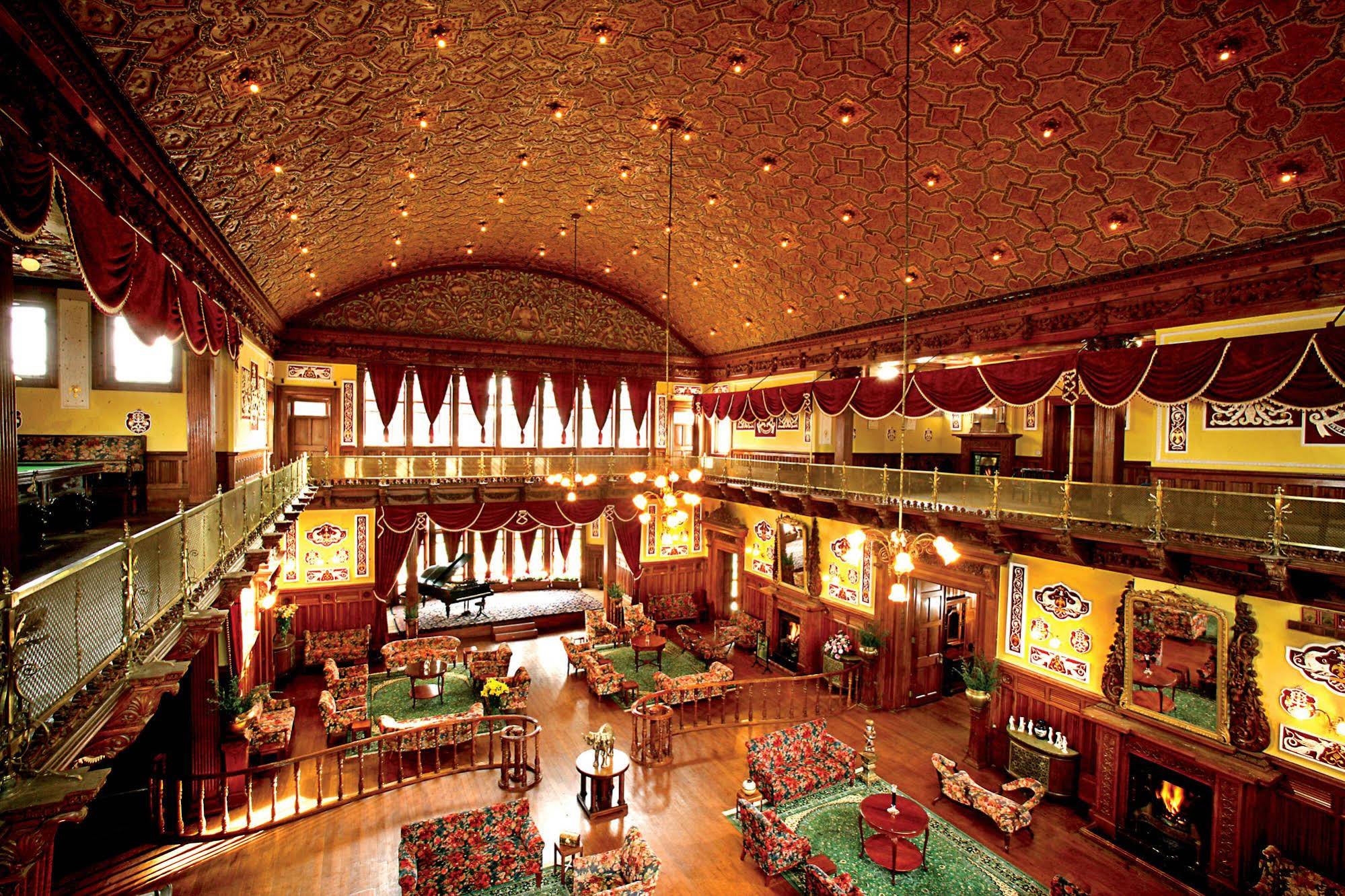 WH Ferrnhills Royale Palace