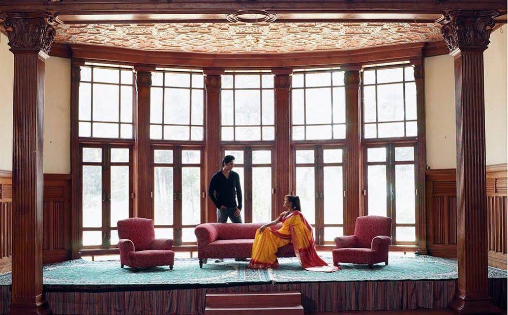 WH Ferrnhills Royale Palace