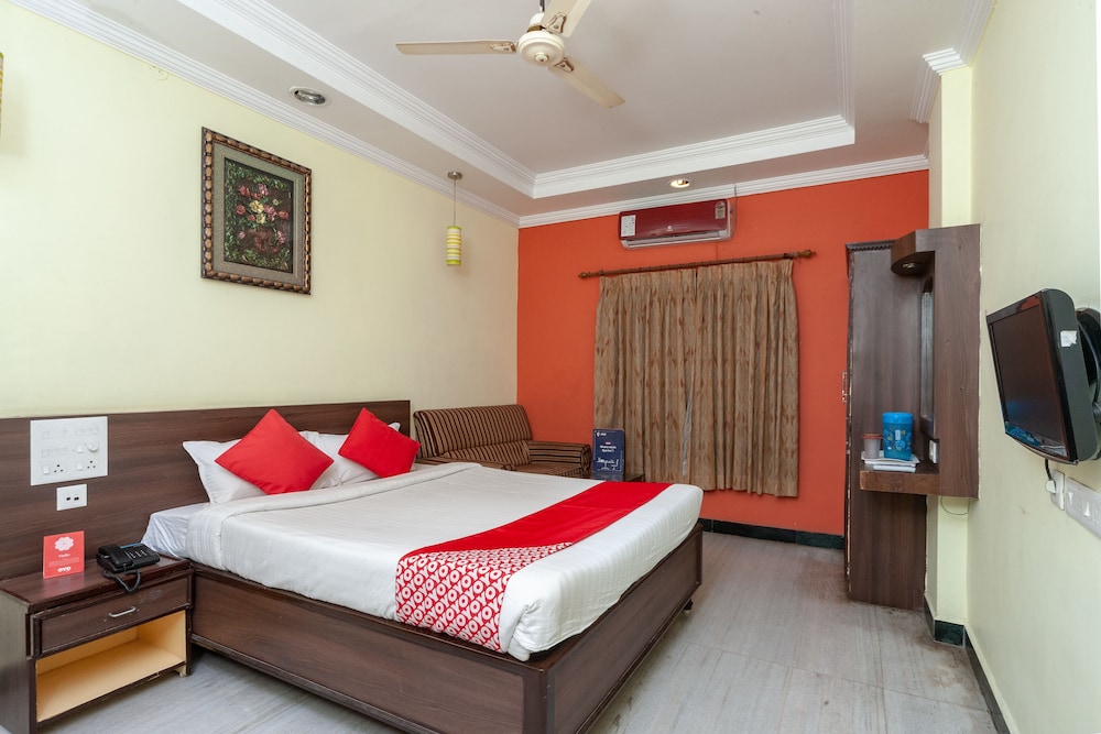 Hotel Auro By OYO Rooms