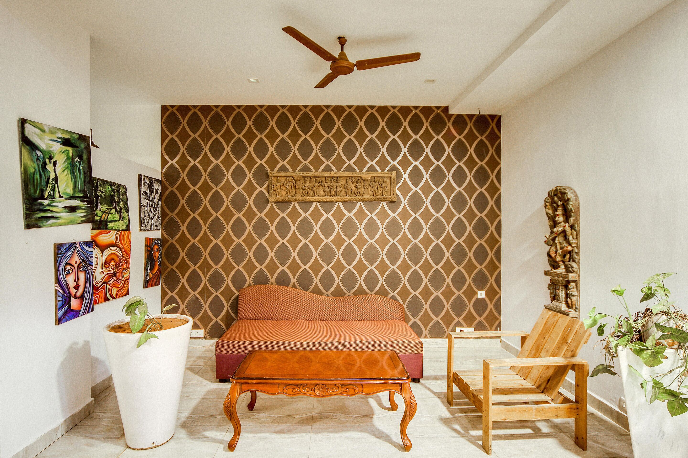 Purple Resort by OYO Rooms