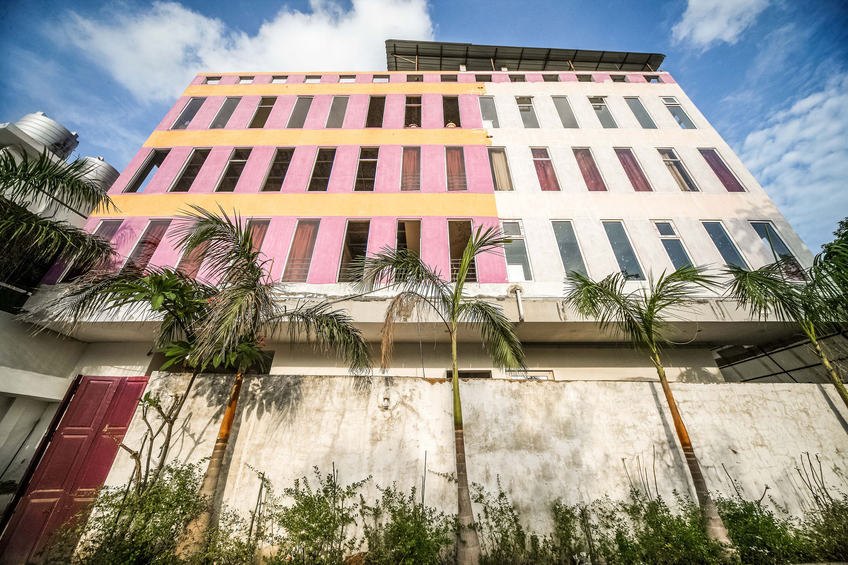 Purple Resort by OYO Rooms