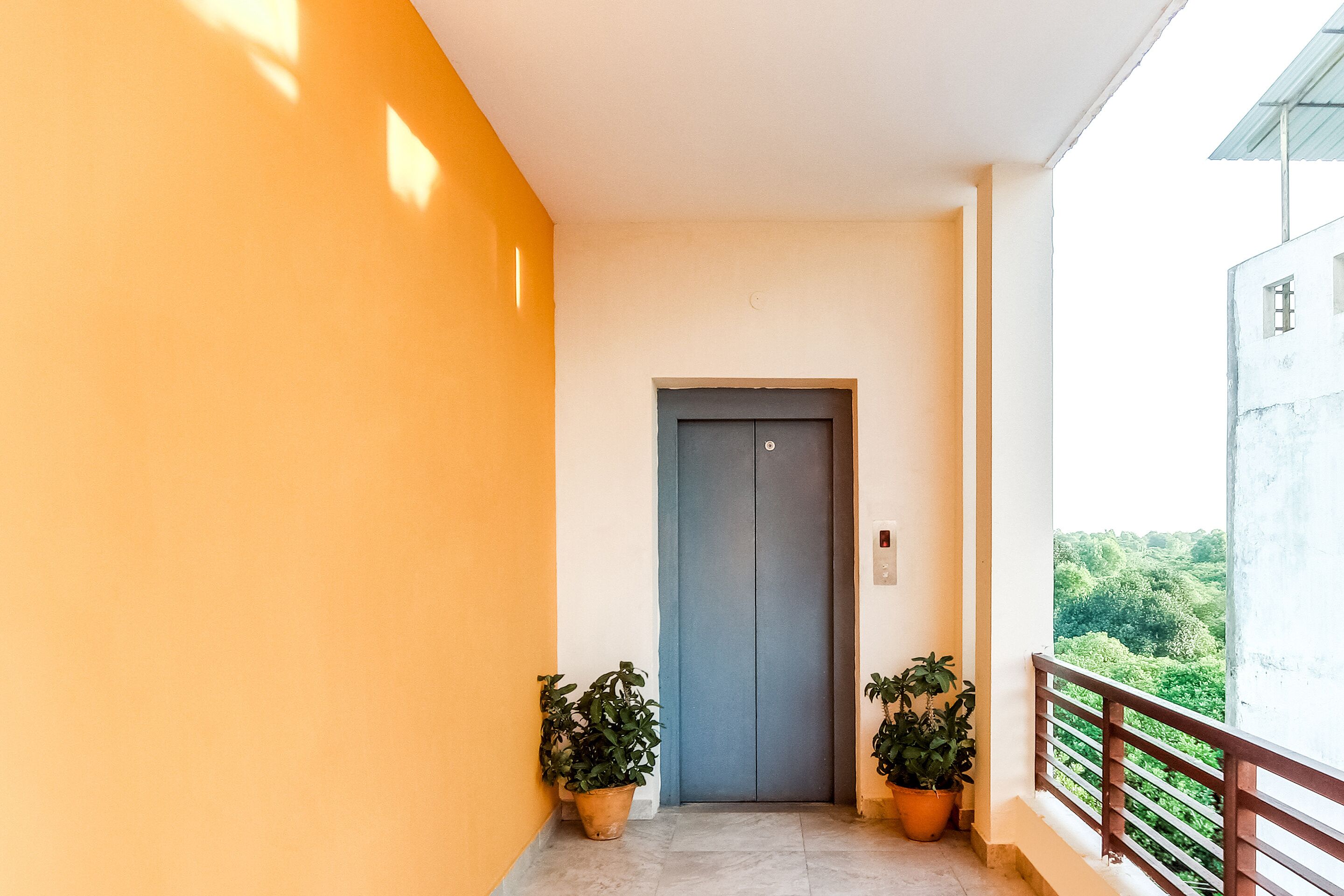 Purple Resort by OYO Rooms