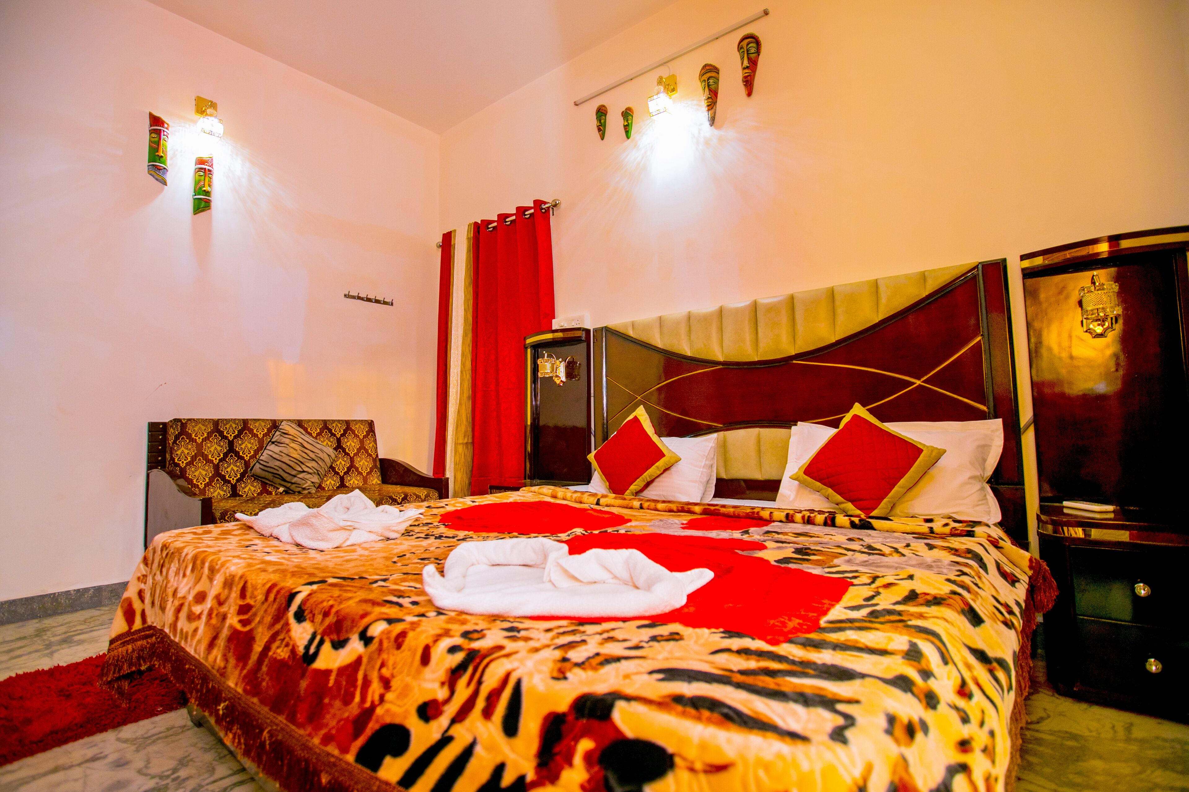 Queens Paradise Estate