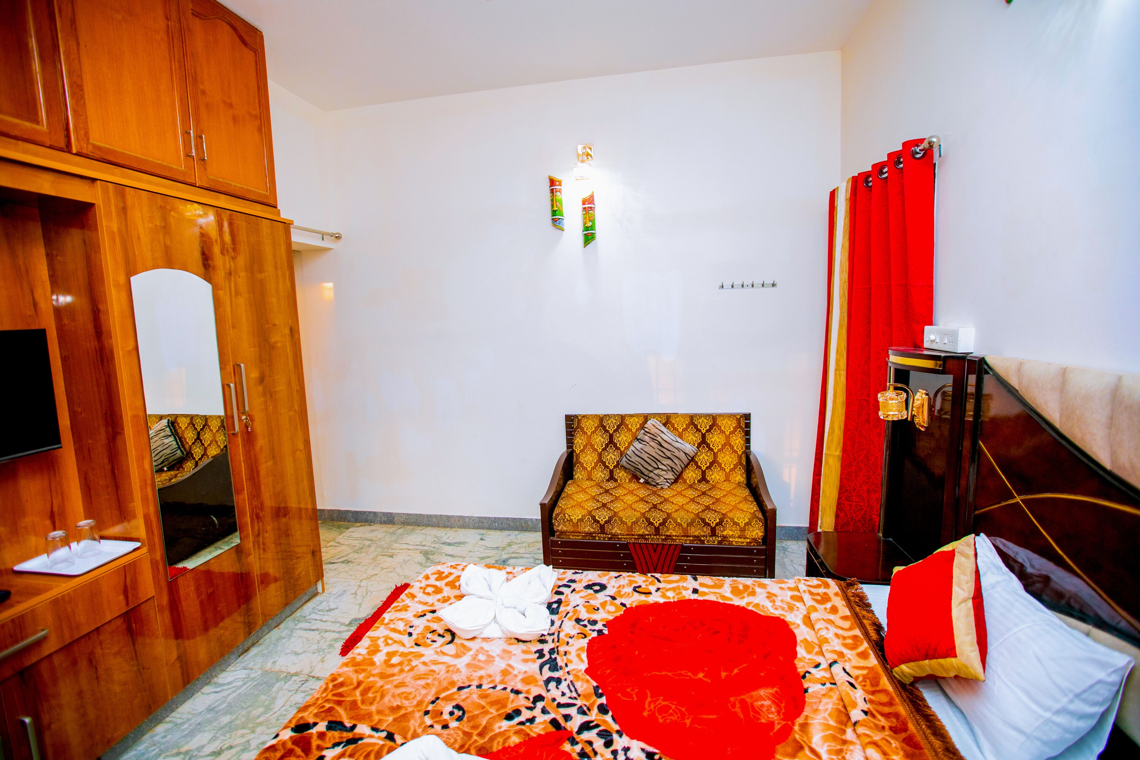 Queens Paradise Estate