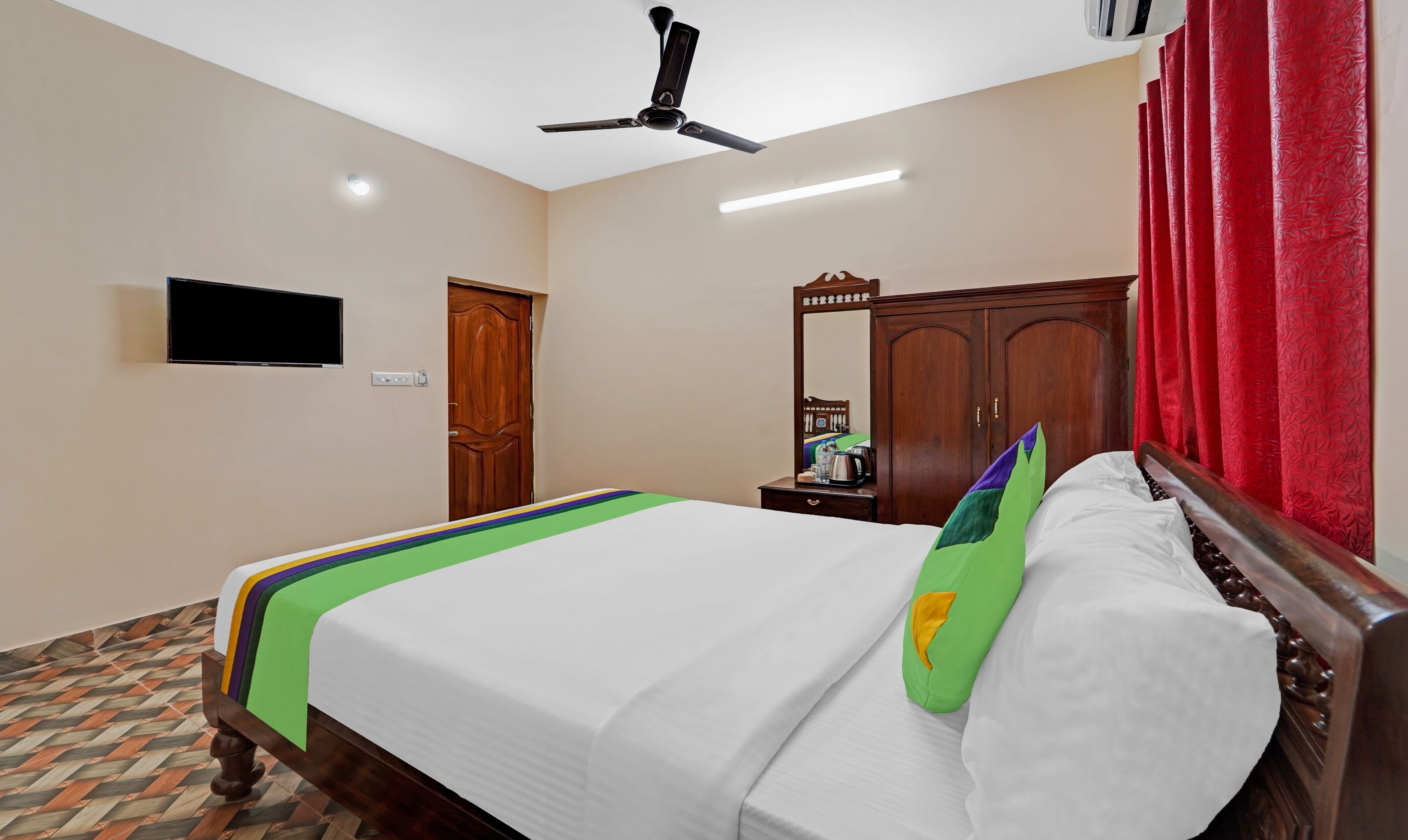 Treebo Trend Sri Saveraa Residency