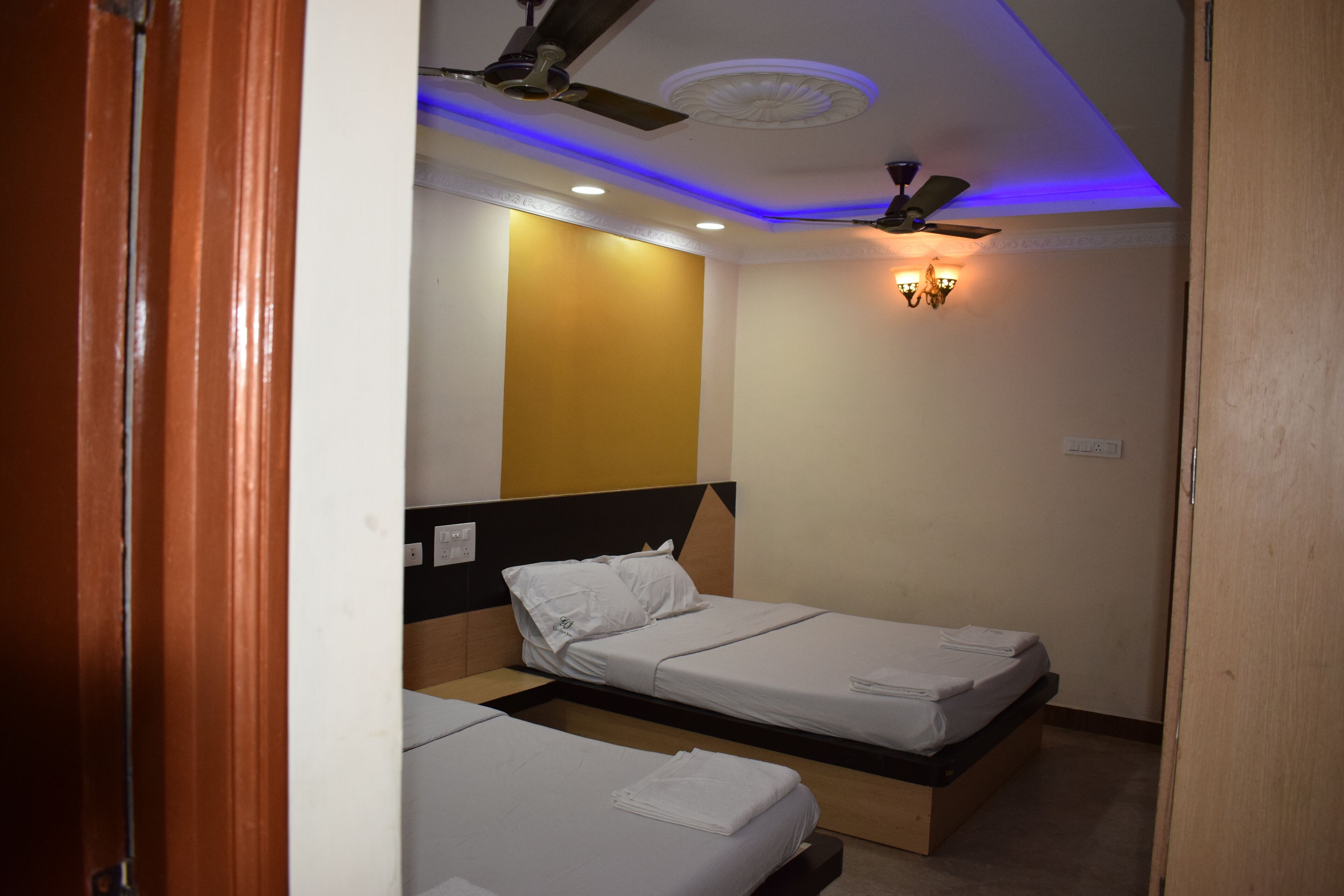 Hotel Kasi's Inn