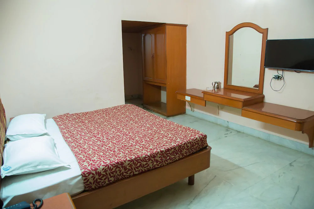 Chitra Lodge