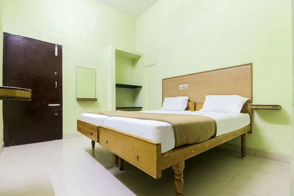 Hotel Sivanthi by OYO Rooms