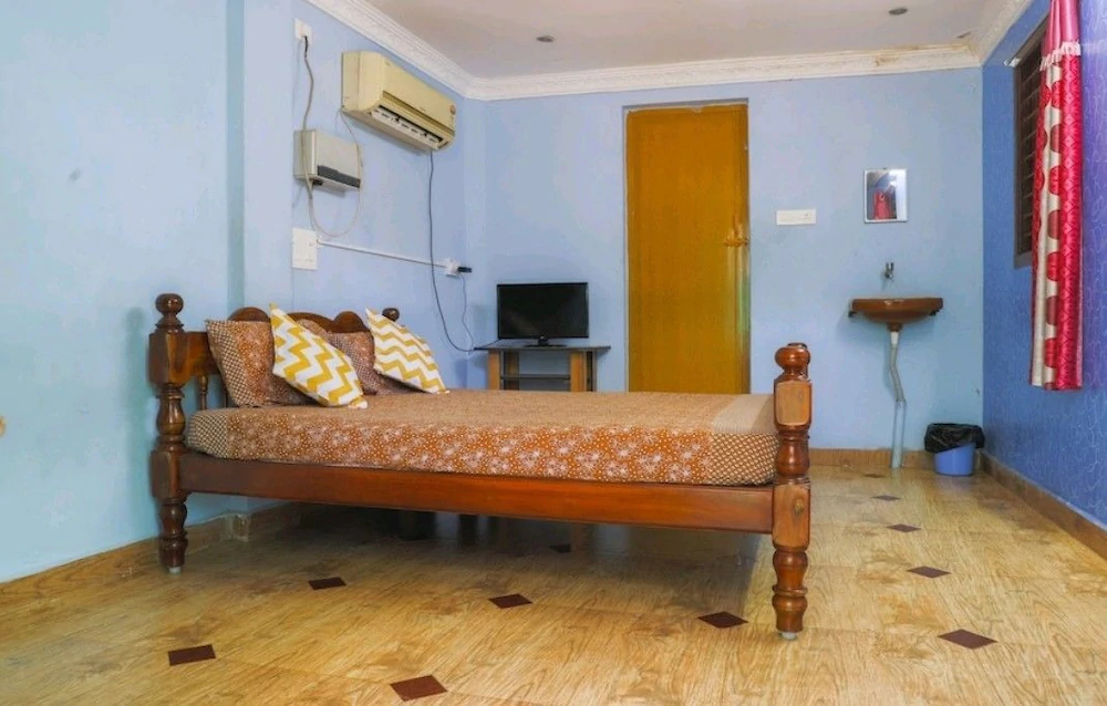 Rainbow Cottages ECR