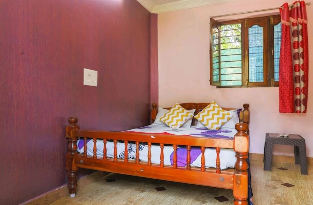 Rainbow Cottages ECR
