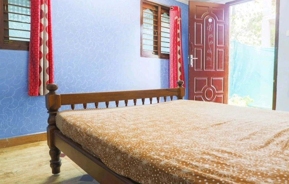 Rainbow Cottages ECR