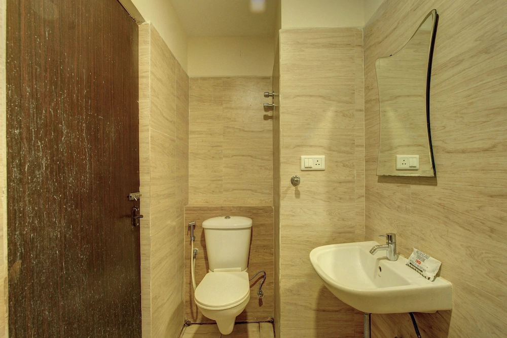 Arasu Regency By OYO Rooms