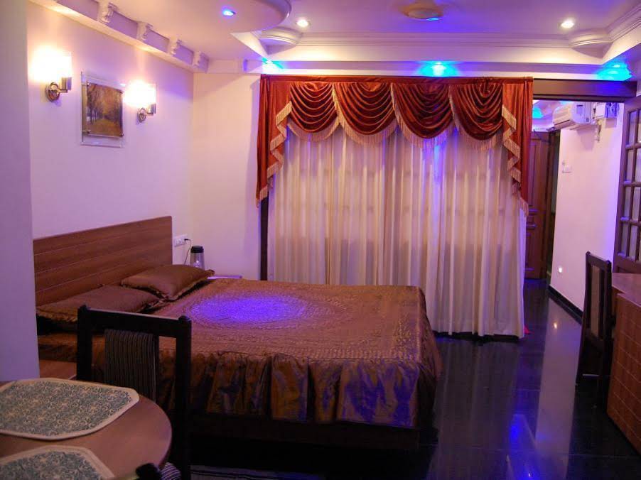 Hotel Royal Sathyam