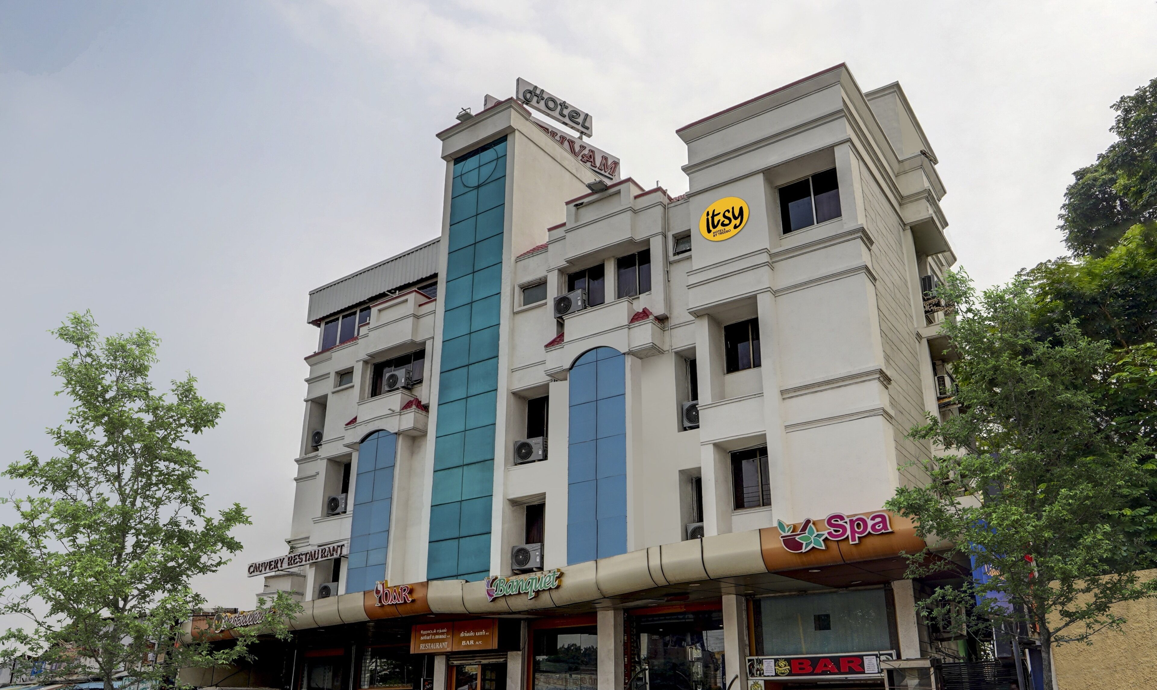 Itsy By Treebo Coastal Grand Sathyam