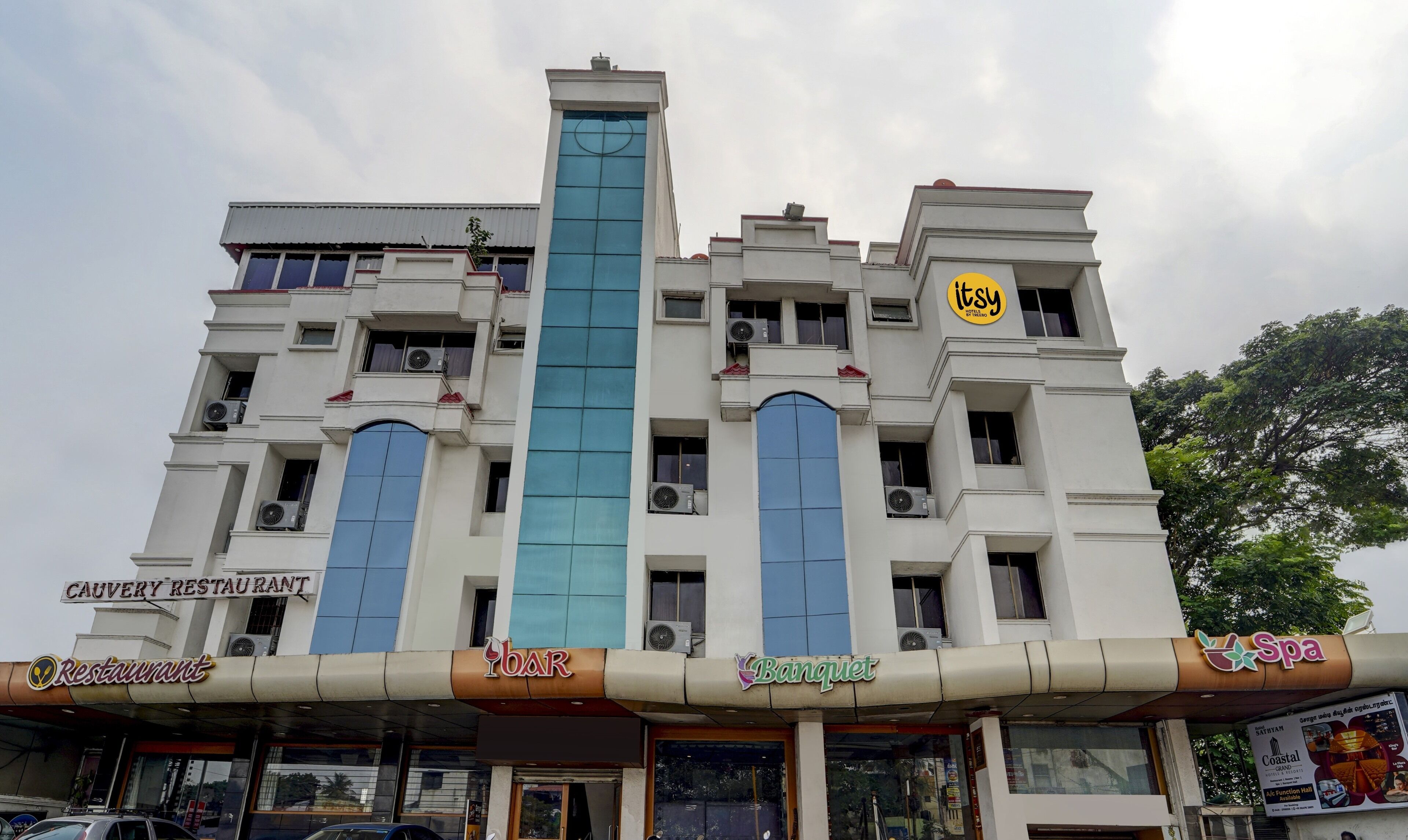 Itsy By Treebo Coastal Grand Sathyam